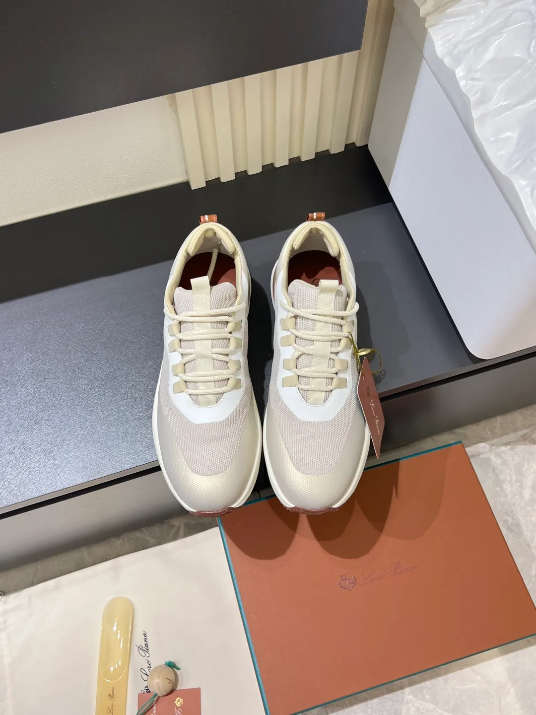 Men's men's shoes 💰p480 Loro men's shoes 💰piana niche classic jogging shoes, men's lace-up casual shoes and sneakers, high-quality lightweight and comfortable fabrics, suitable for outdoor leisure, the color scheme is young and energetic, and it looks great with sportswear or casual suits! Size: 38-44 (45 customized)